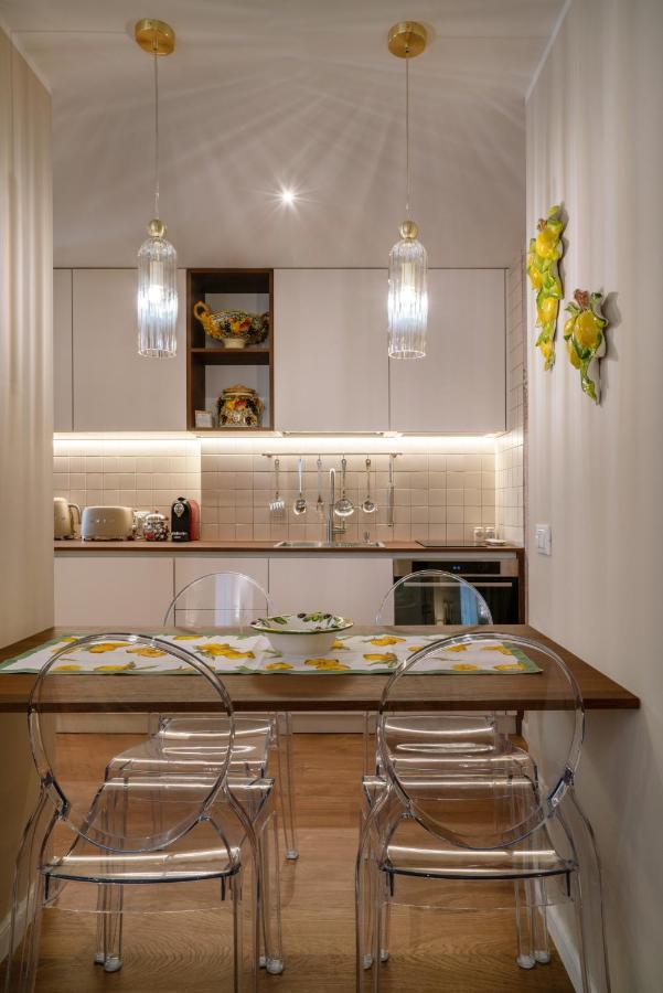 Charming Stay In Roma - Luxury Holiday Apartment Экстерьер фото